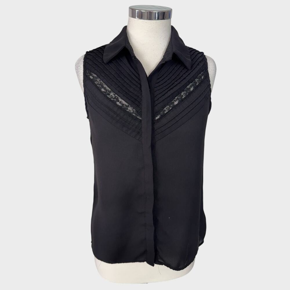 Chloe K Small Black Sleeveless Button Front Polyester Shirt